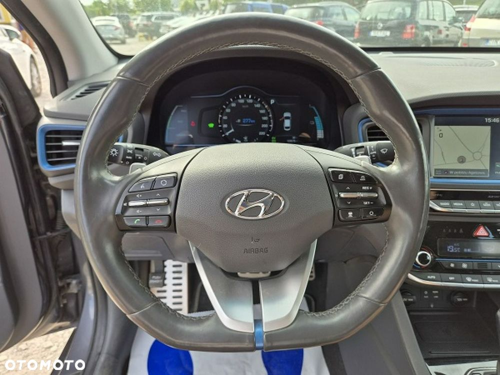 Hyundai IONIQ - 24