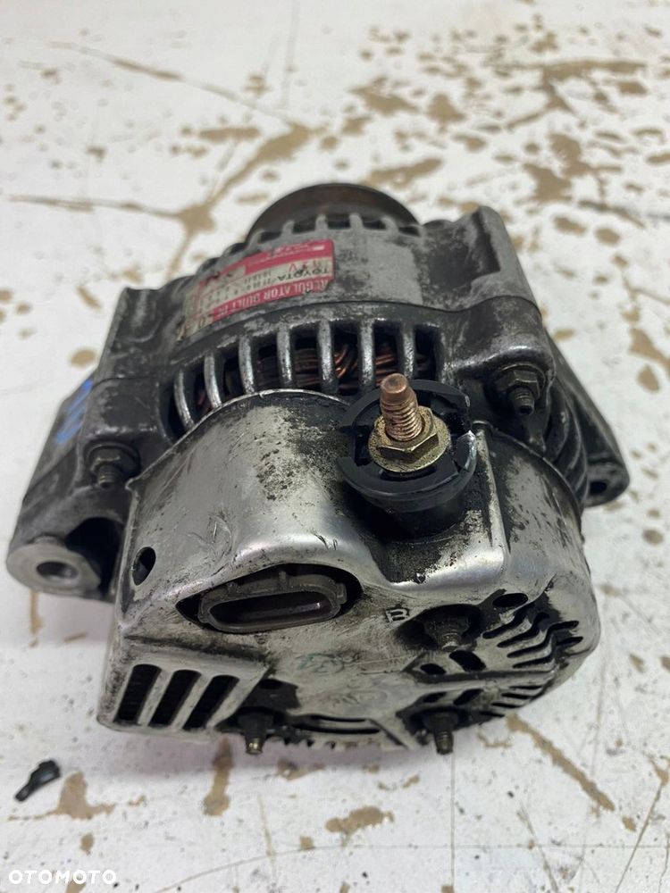 TOYOTA LAND CRUISER KJ 90 Alternator 27060-67010 - 2