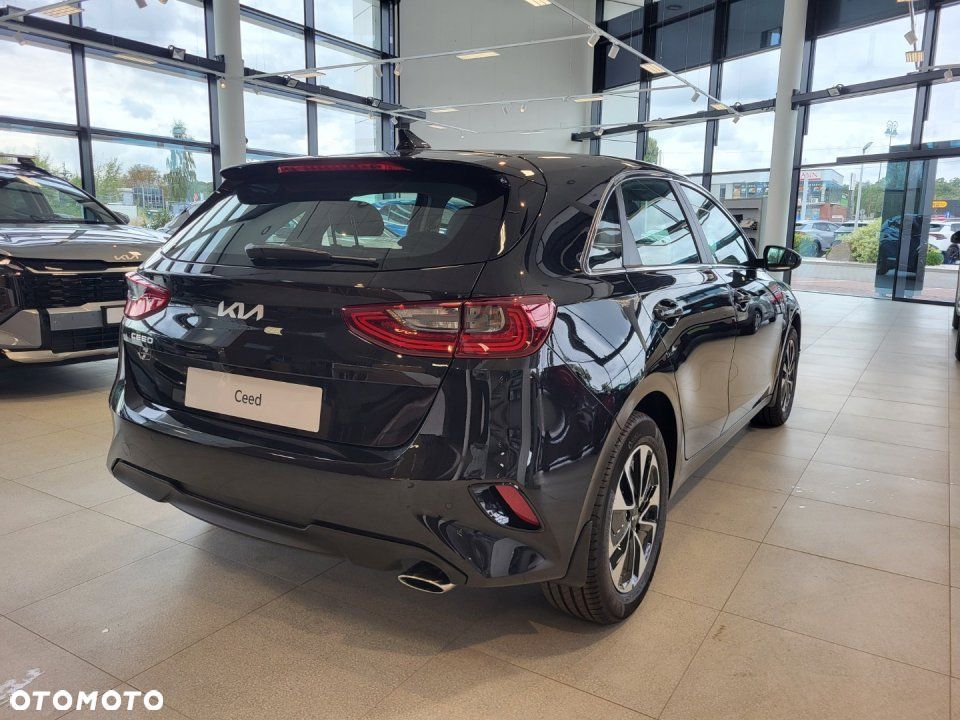 Kia Ceed - 5