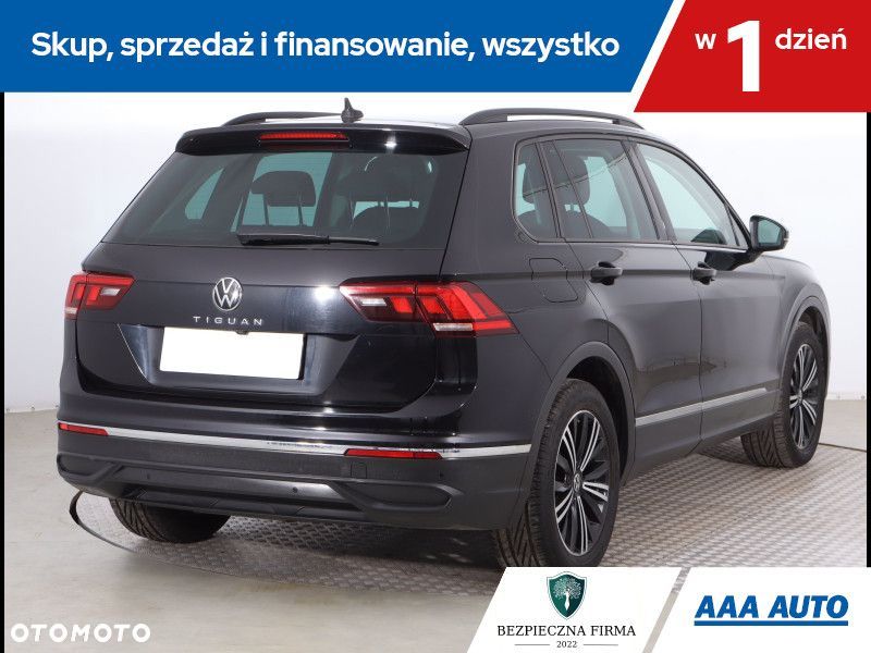 Volkswagen Tiguan - 7