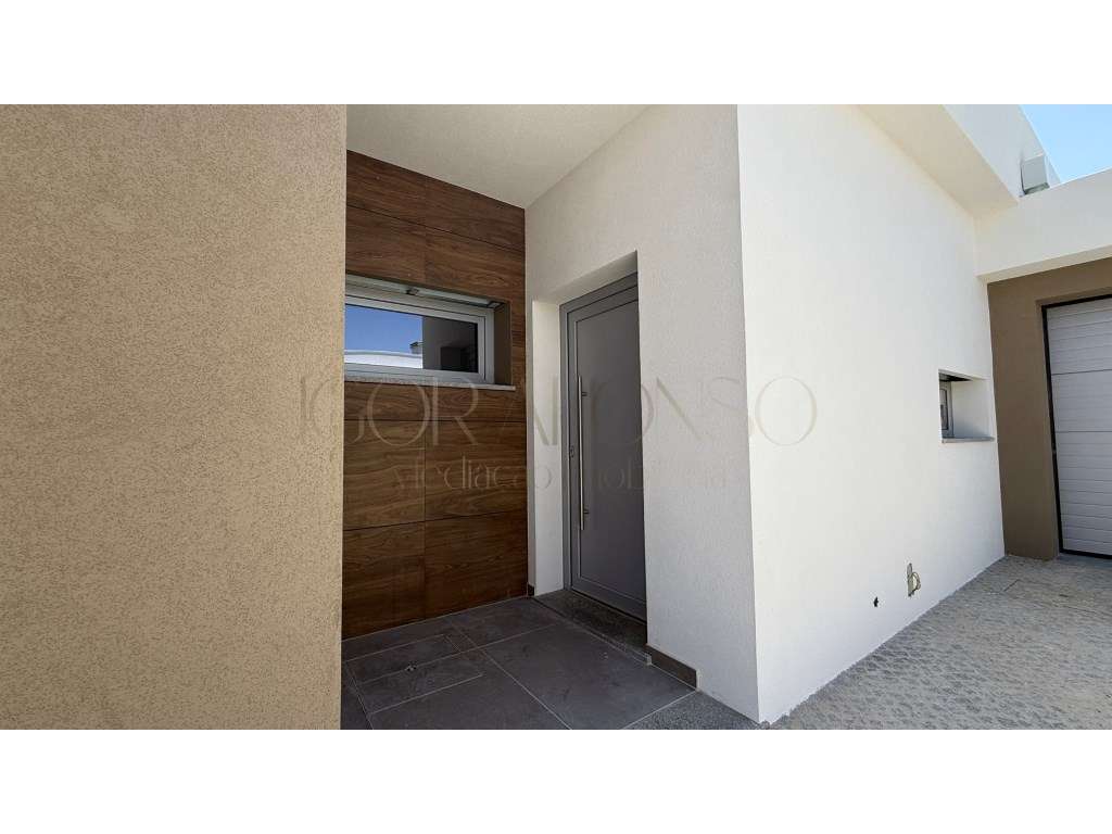 Moradia T3 com Suíte e Garagem - Grande imagem: 2/21