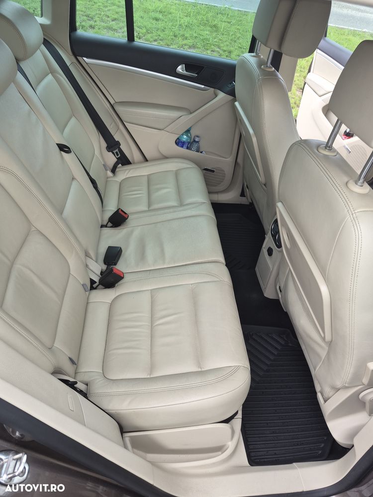 Volkswagen Tiguan 2.0 TDI 4Motion DSG BMT Sport & Style - 8