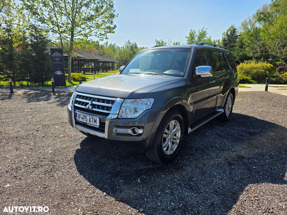 Mitsubishi Pajero - 8