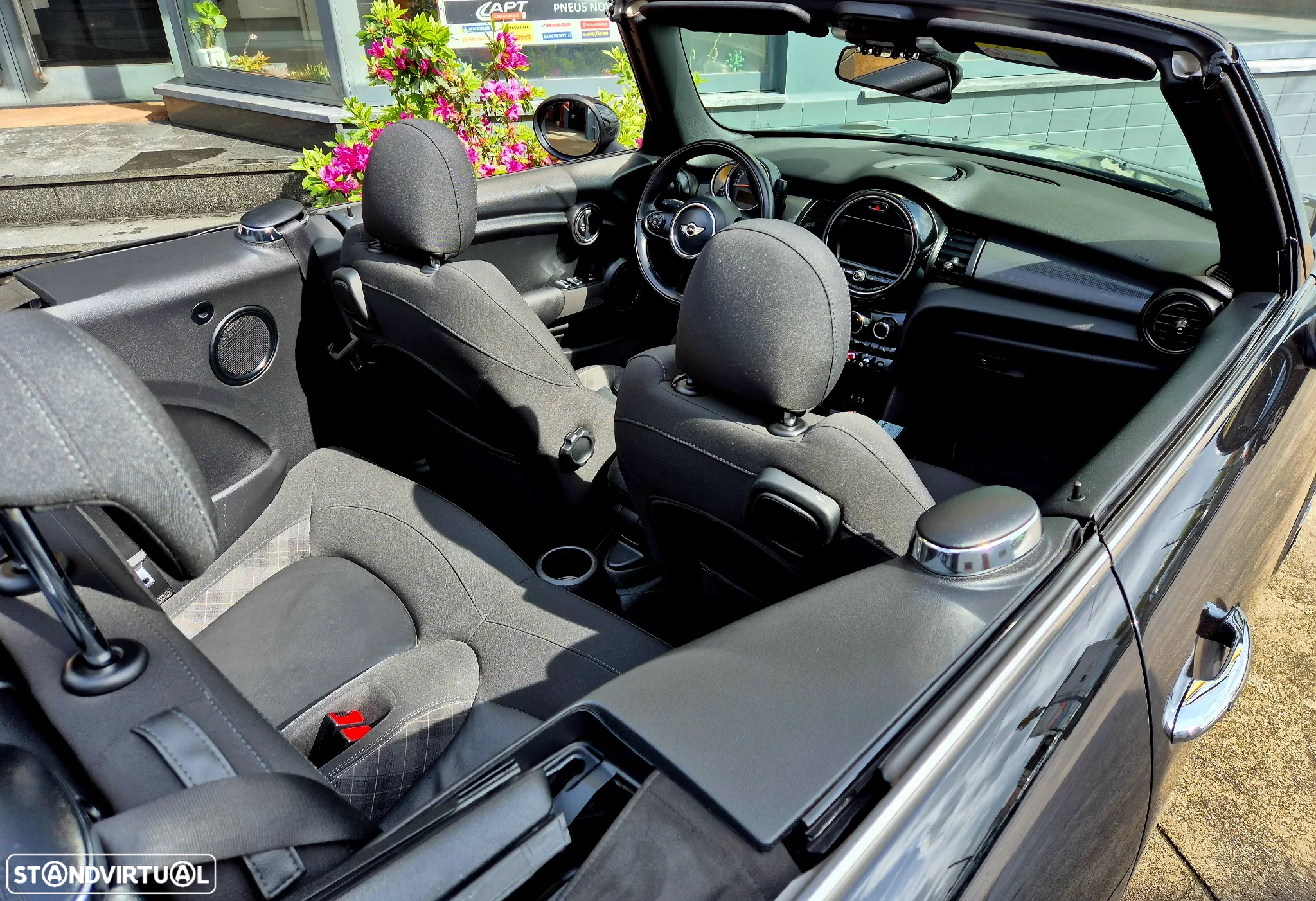 MINI Cabrio Cooper - 39