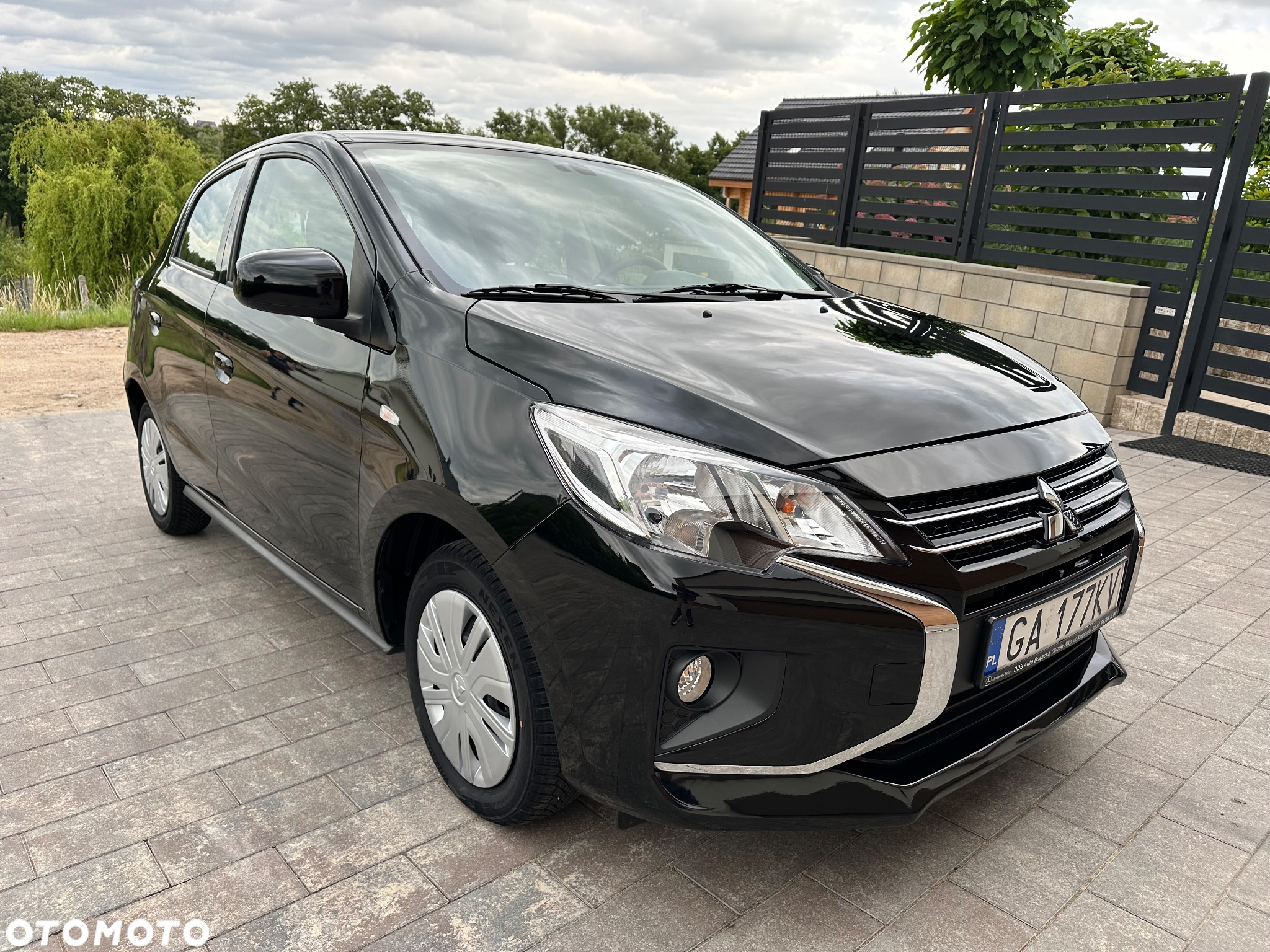 Mitsubishi Space Star 1.2 AS&G Intense - 12