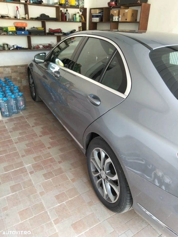 Mercedes-Benz C 220 d 4MATIC Aut. - 2