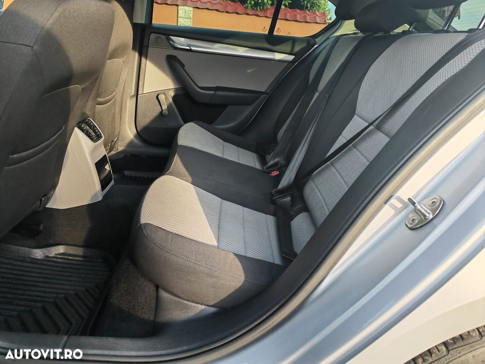 Skoda Octavia 1.6 TDI Ambiente - 7