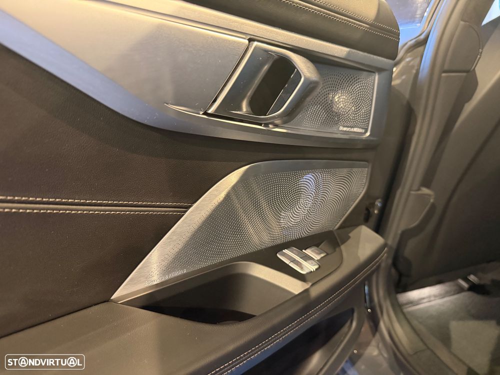 BMW 840 Gran Coupé d xDrive Pack M - 35