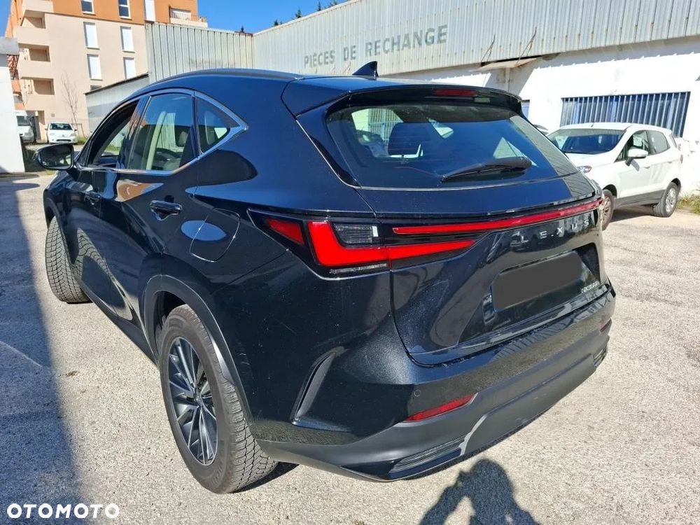 Lexus NX - 3