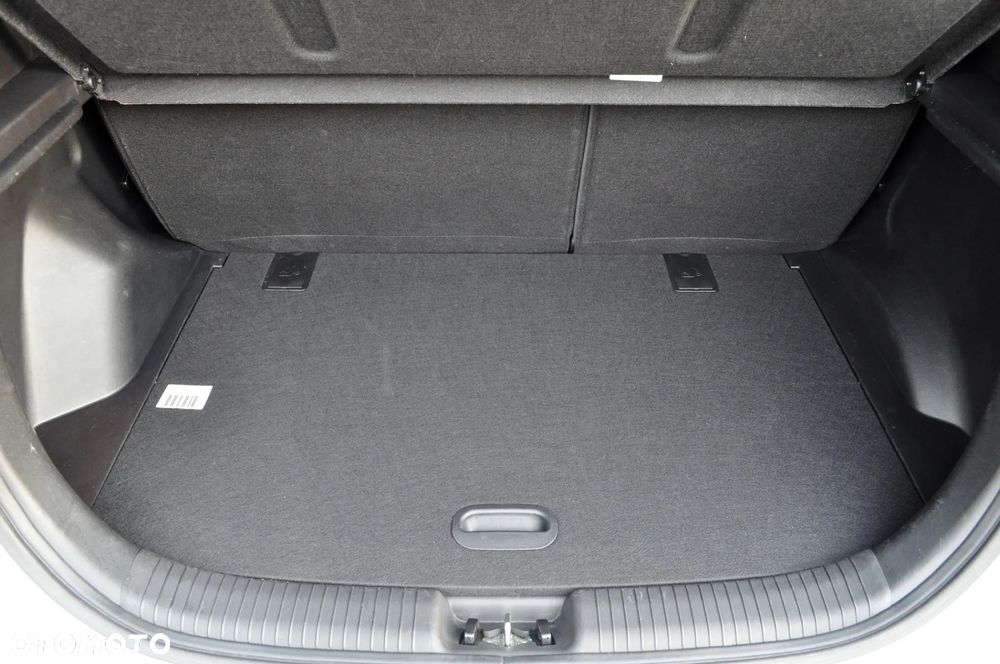 Hyundai ix20 1.6 Premium - 17