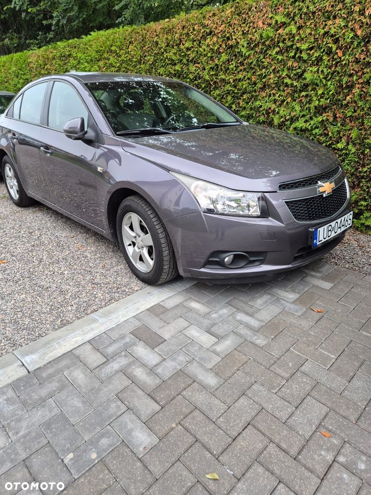 Chevrolet Cruze - 1