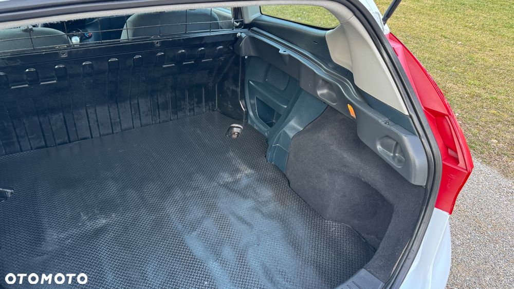Ford FIESTA - 27