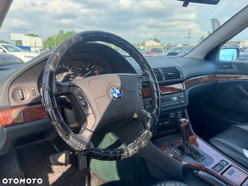 BMW Seria 5 - 10