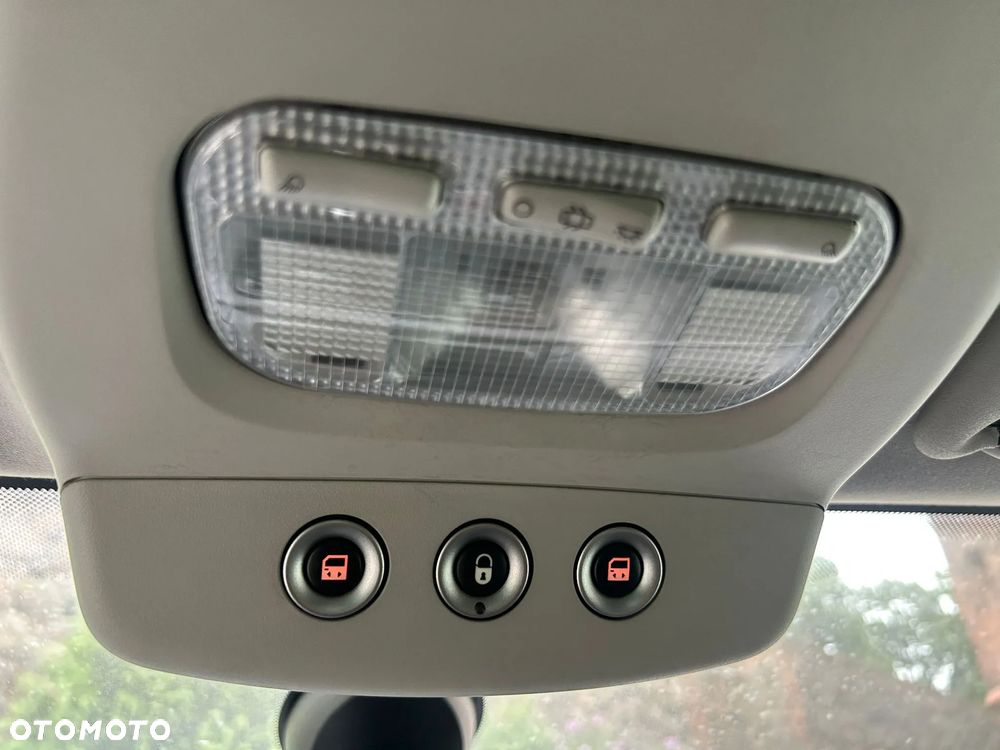 Citroën C8 HDi 165 Exclusive - 13