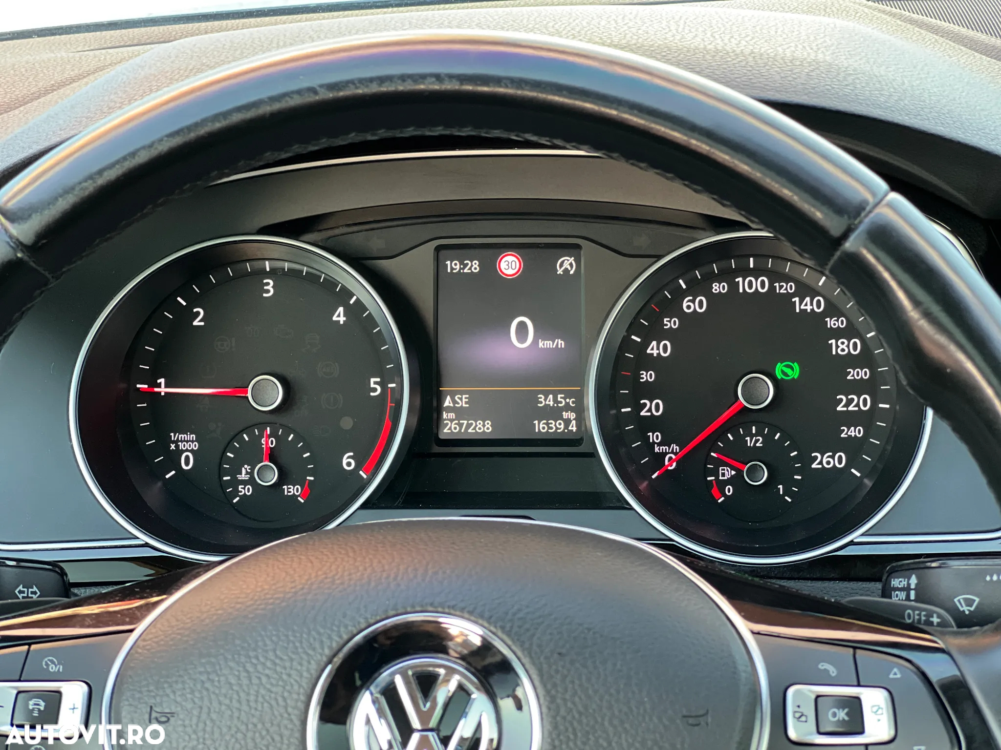 Volkswagen Passat 2.0 TDI DSG Highline - 8