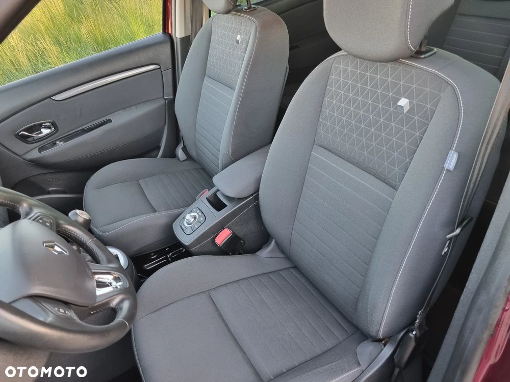 Renault Scenic - 16
