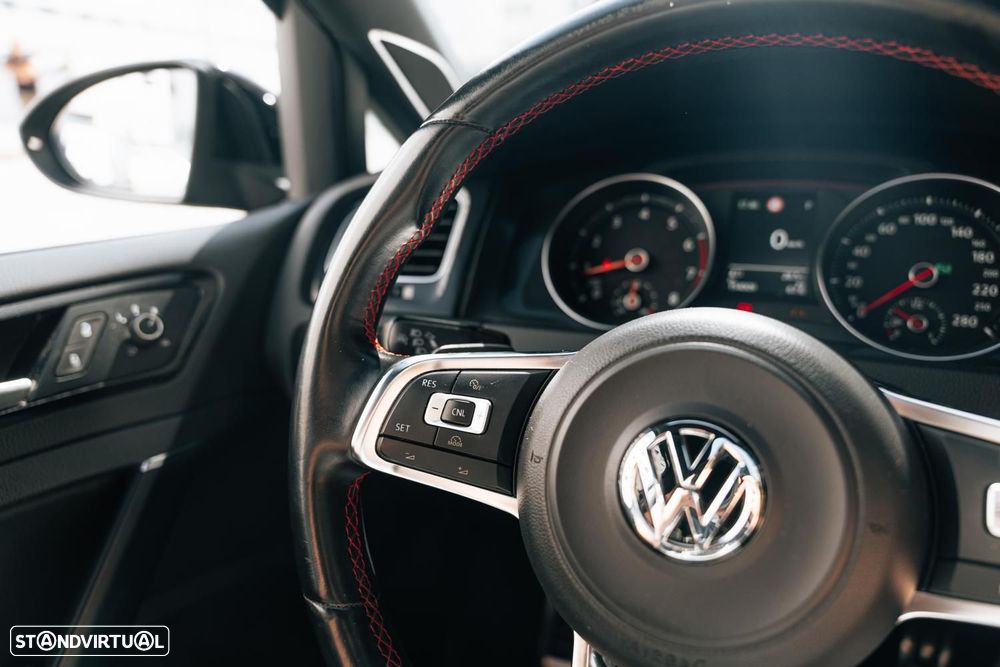 VW Golf 2.0 TSi GTi DSG Performance - 26