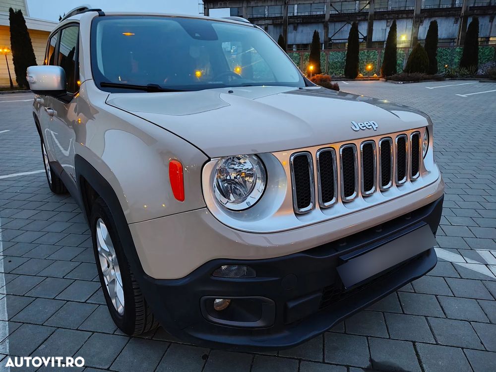 Jeep Renegade - 32