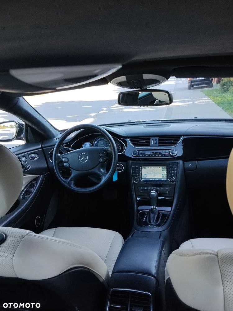 Mercedes-Benz CLS 500 - 17