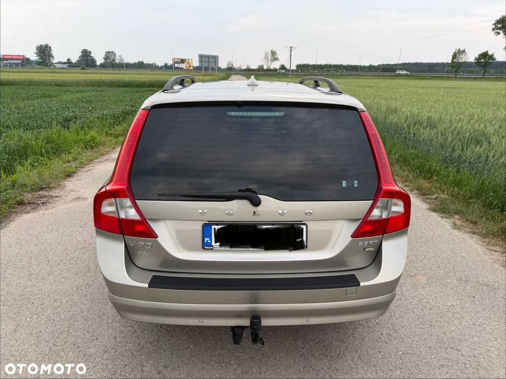 Volvo V70 2.5T R-Design Summum - 7