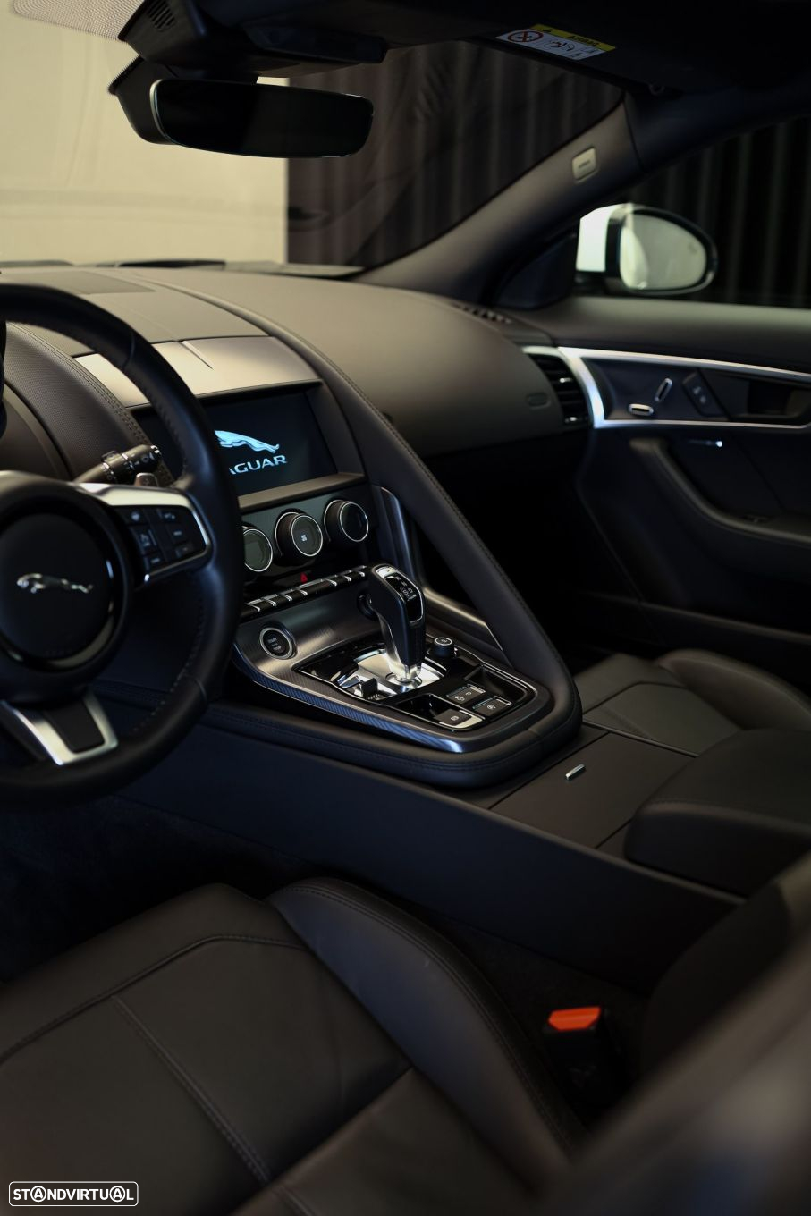 Jaguar F-Type 2.0 i4 R-Dynamic - 8