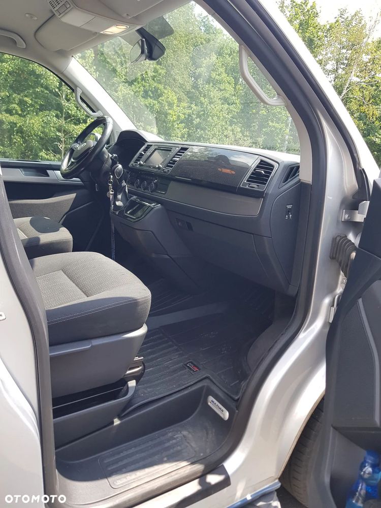 Volkswagen Multivan - 26