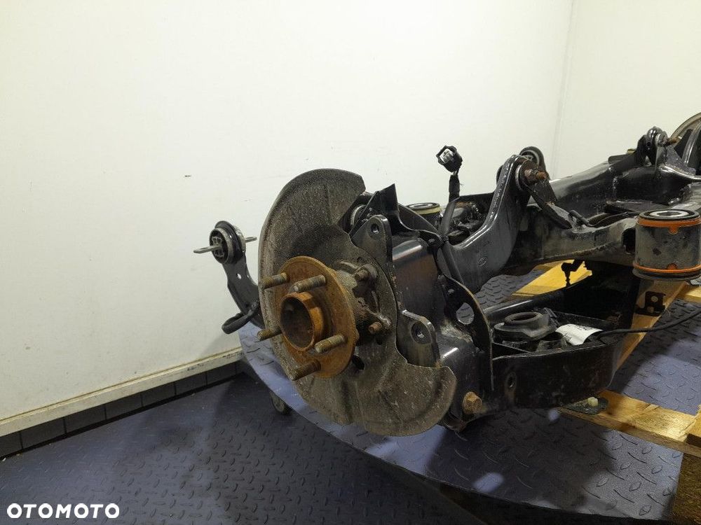 FORD FOCUS MK4 IV 18- HB 1.5 B 150 KM BELKA ZAWIESZENIA TYŁ - 2