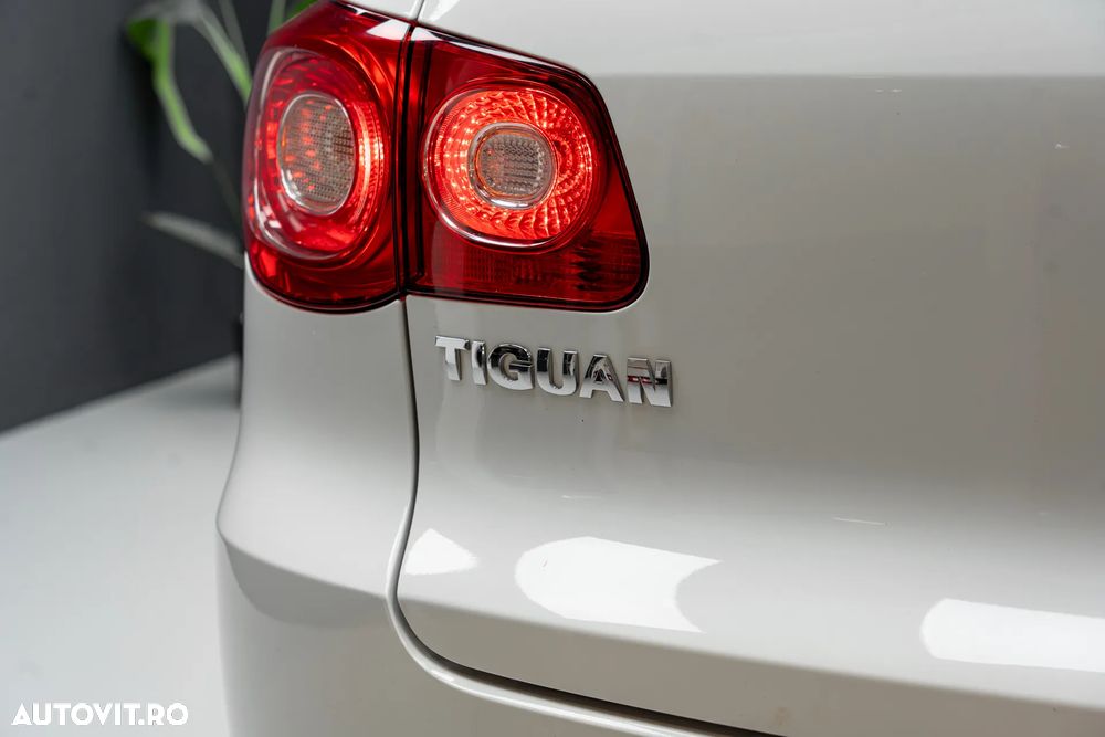 Volkswagen Tiguan 2.0 TDI DPF 4Motion BlueMotion Technology Cup Sport & Style - 11