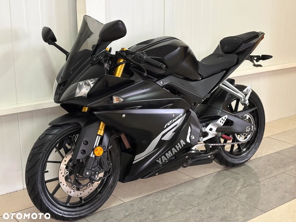 Yamaha YZF - 1