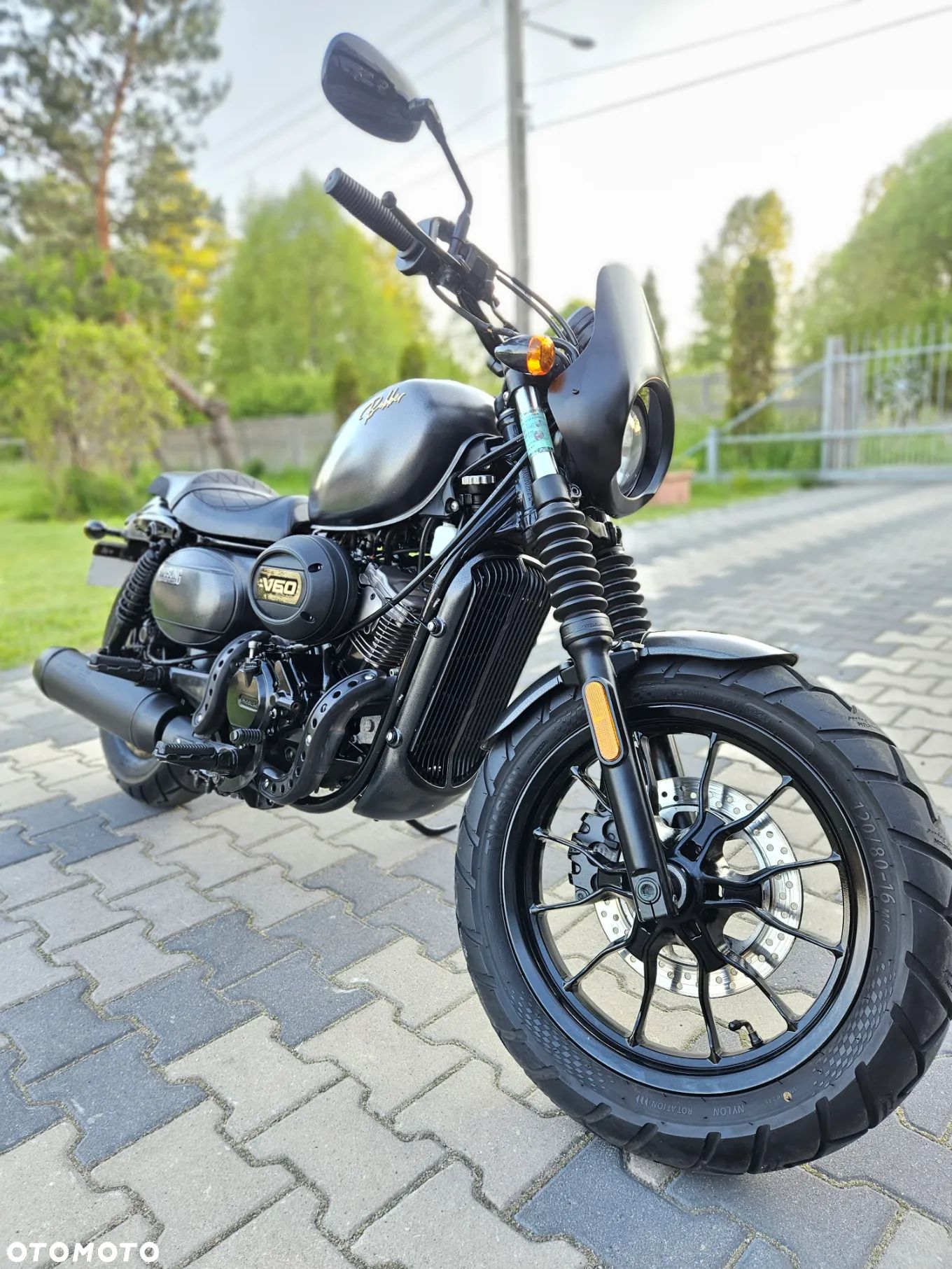 Hyosung GV - 1