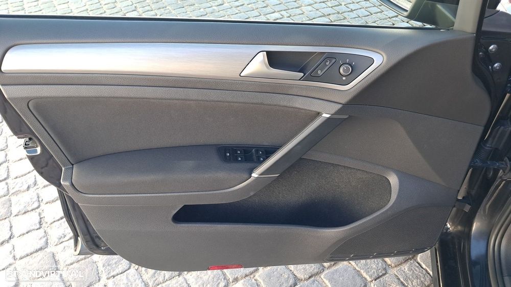 VW Golf 1.6 TDi BlueMotion Confortline - 12