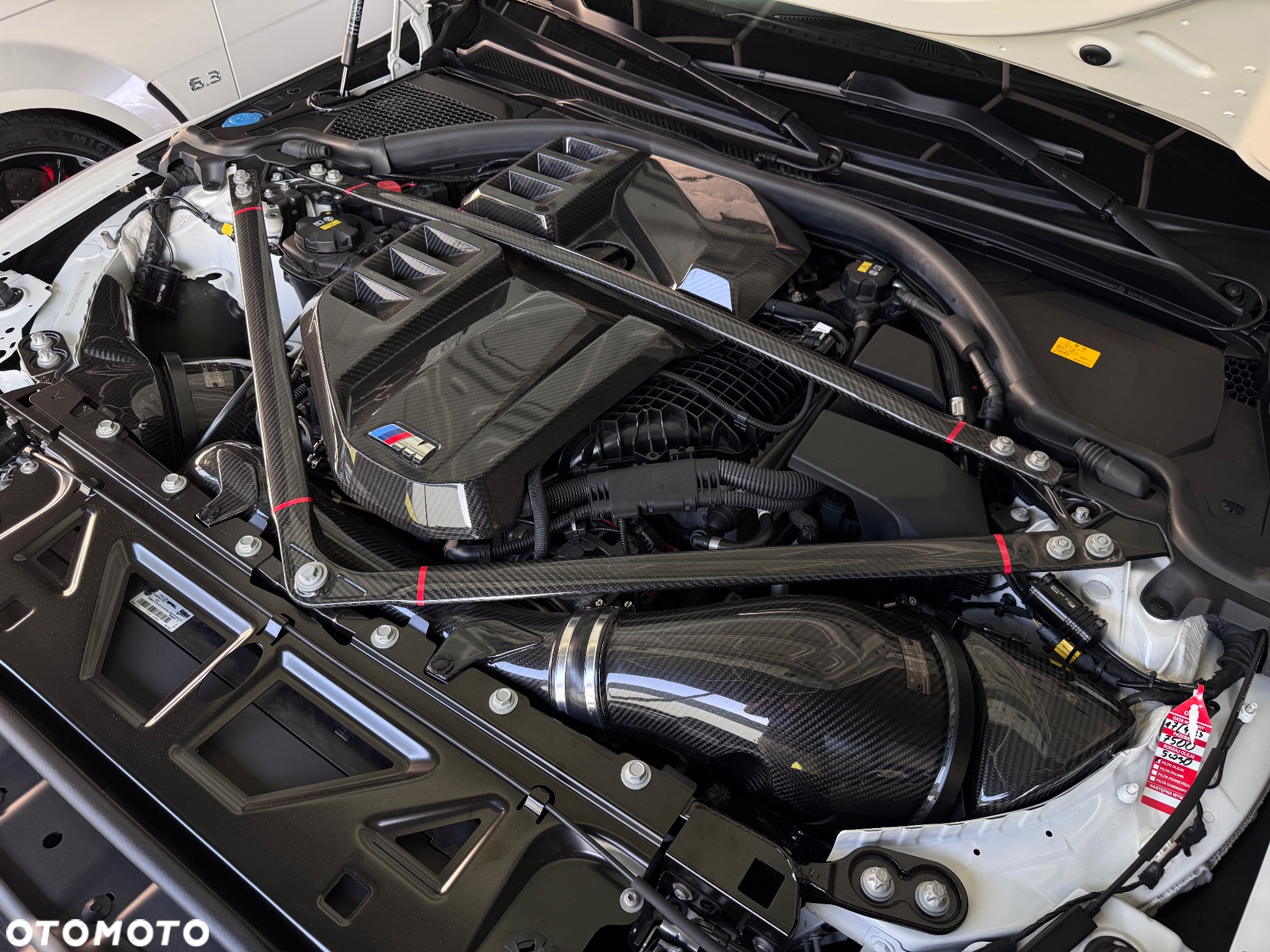 BMW M4 Standard - 36