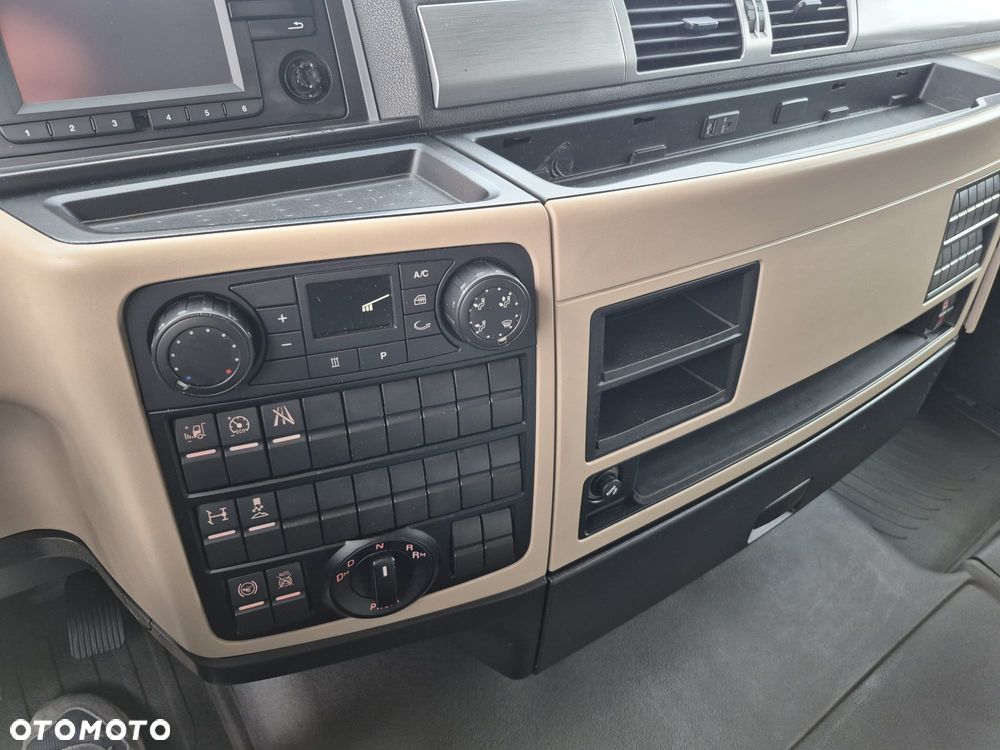 MAN TGX 18.460 / EURO 6 / ACC / XLX - 11