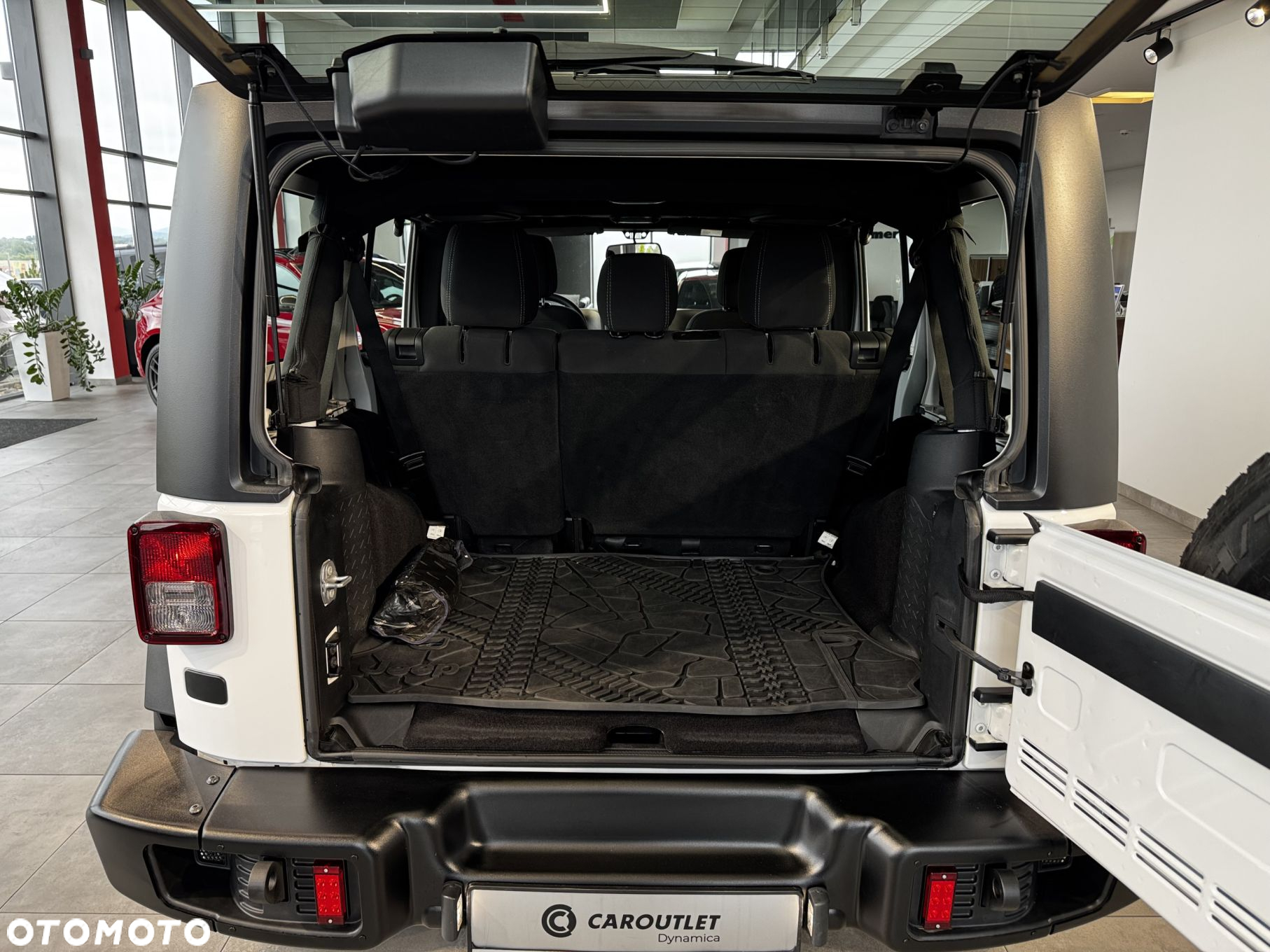 Jeep Wrangler - 14
