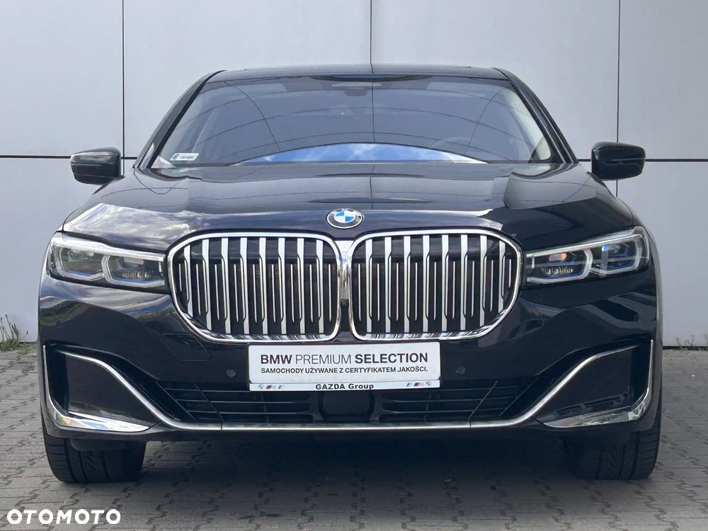 BMW Seria 7 750i xDrive sport - 3