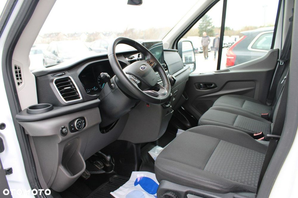 Ford Transit - 19