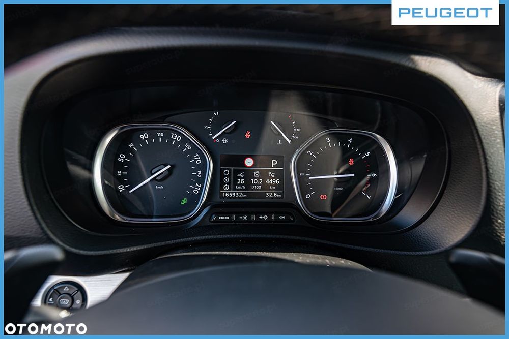 Peugeot Traveller - 24