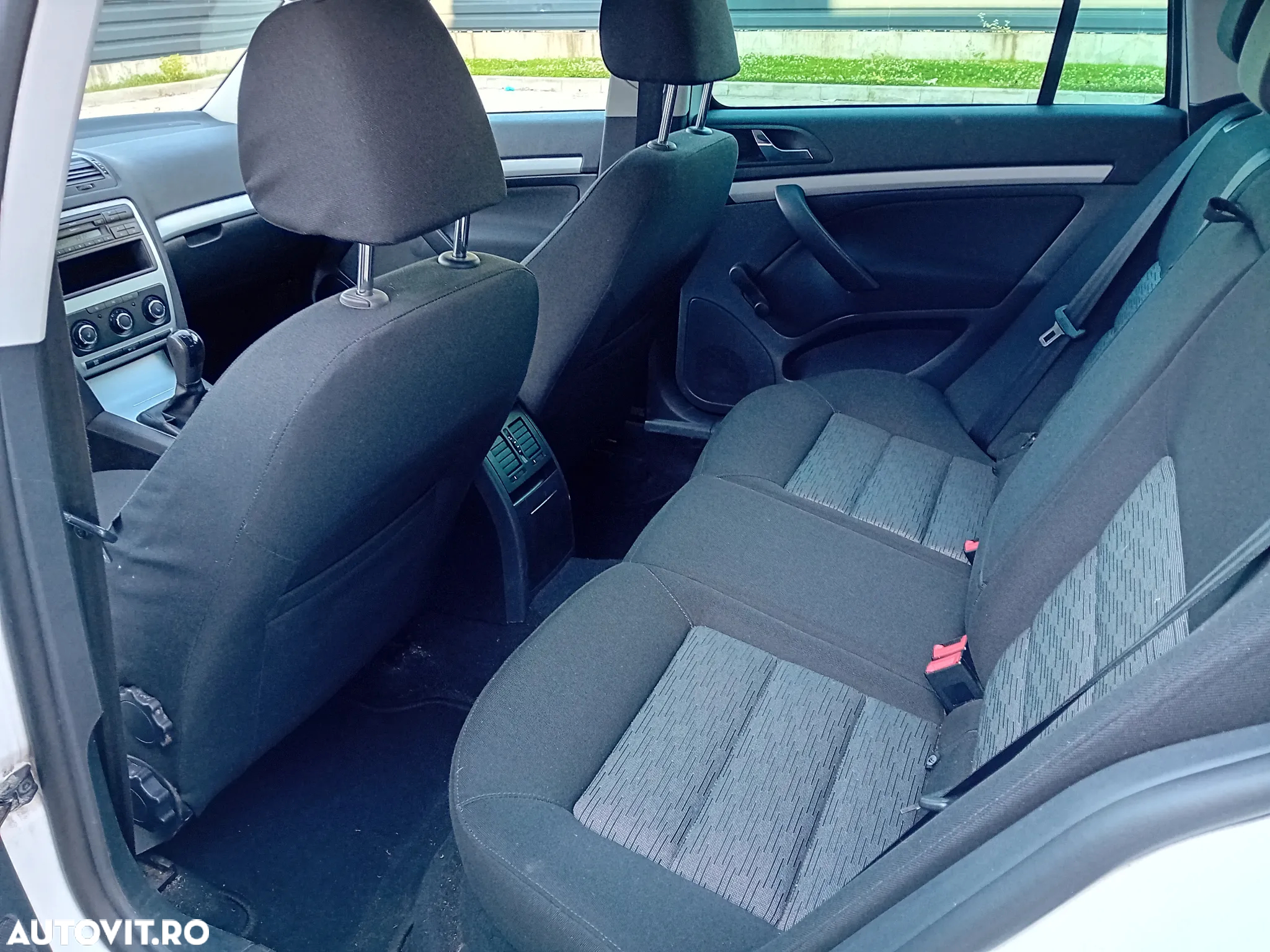 Skoda Octavia Combi 1.4 TSI FAMILY Green tec - 7