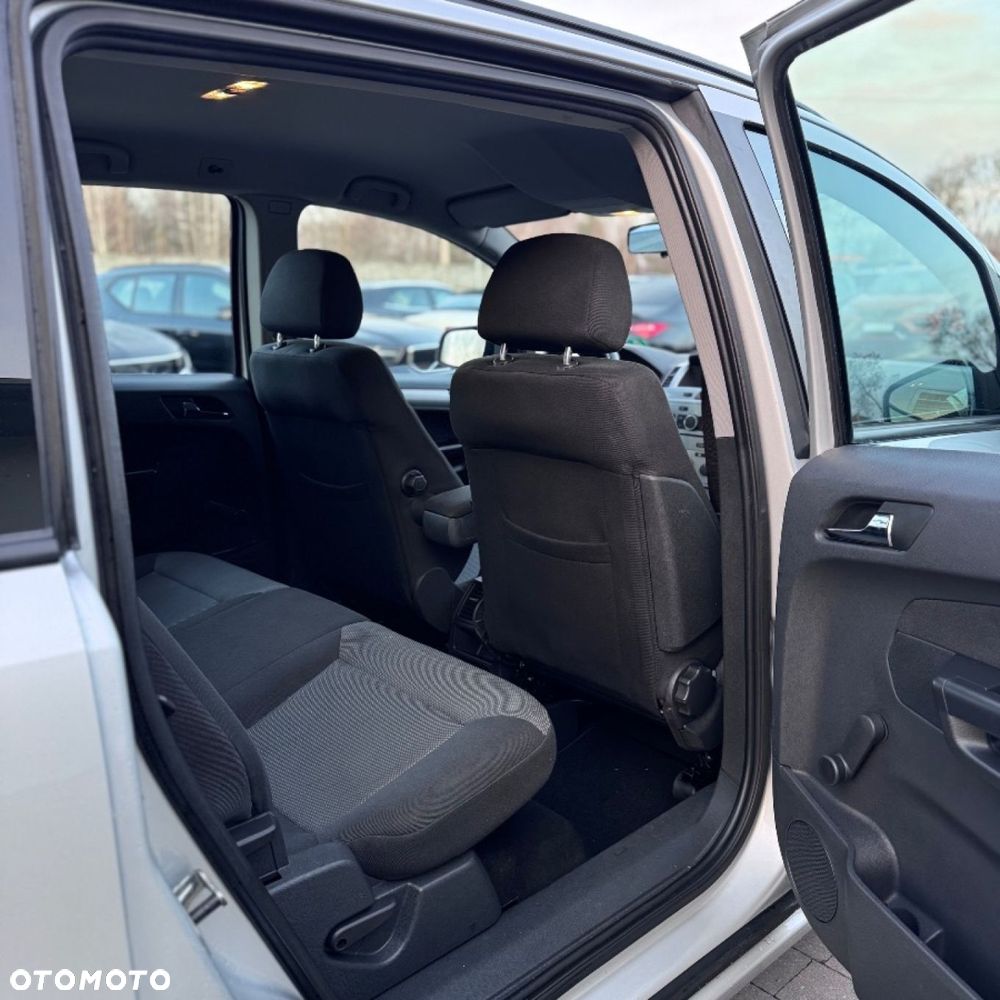 Opel Zafira - 26