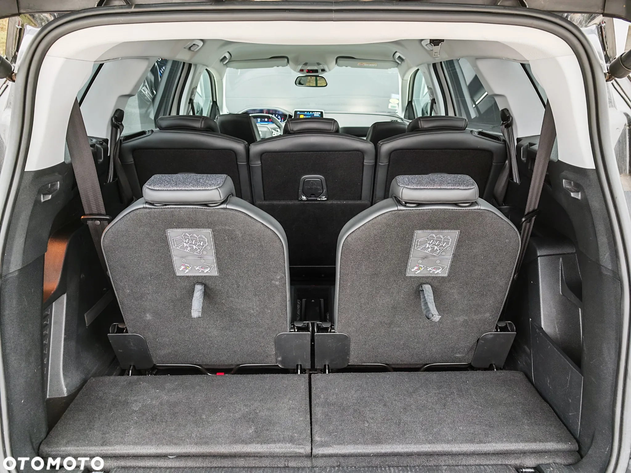Peugeot 3008 1.5 BlueHDi GT S&S EAT8 - 31