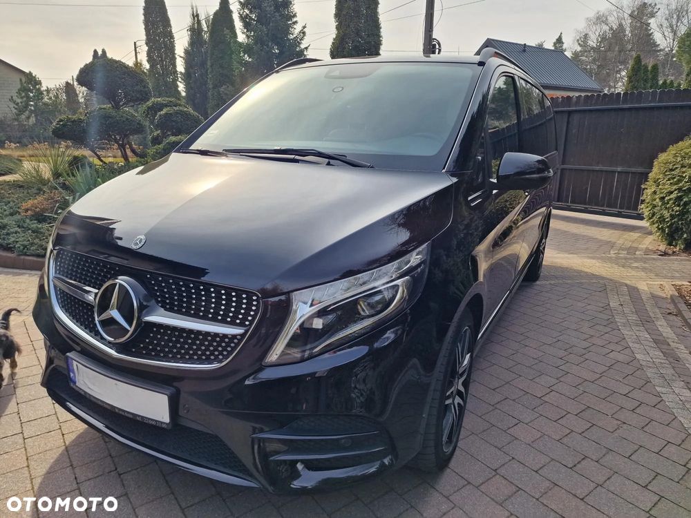 Mercedes-Benz Klasa V - 1