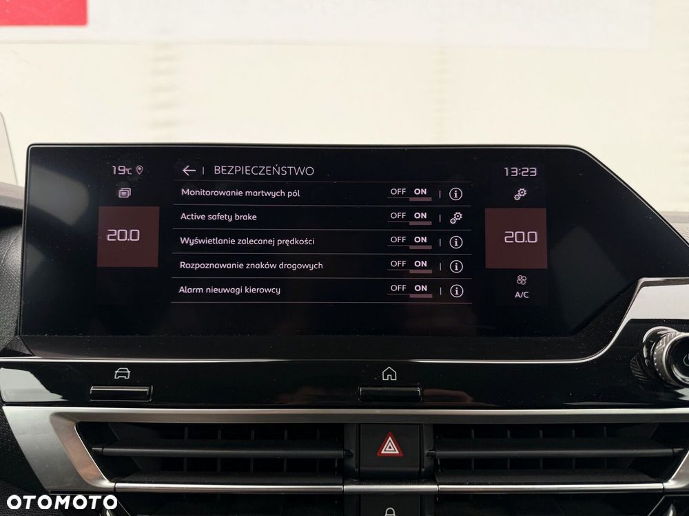 Citroën C4 1.2 PureTech Shine S&S - 18