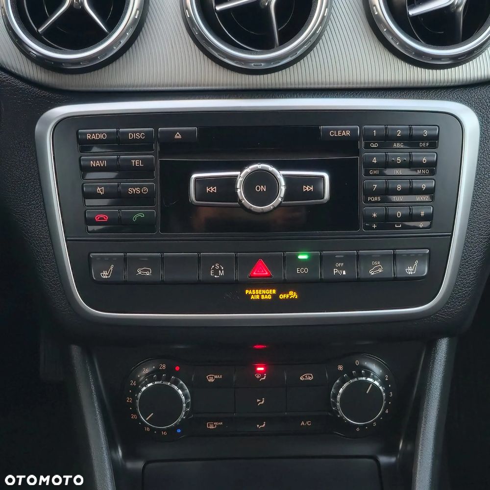 Mercedes-Benz GLA 220 d 4Matic 7G-DCT AMG Line - 35