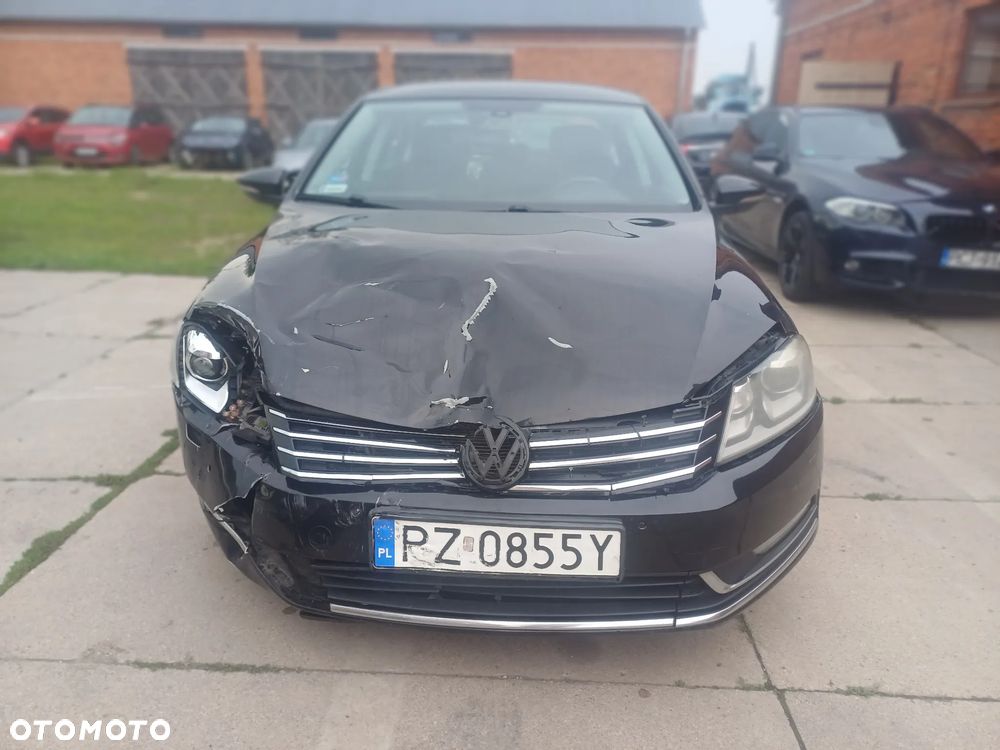 Volkswagen Passat - 2