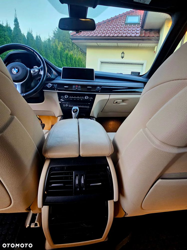 BMW X5 xDrive25d - 11