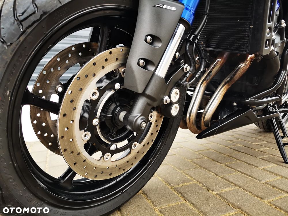 Yamaha FZ8 - 15
