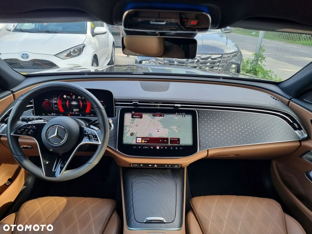 Mercedes-Benz Klasa E 220 d mHEV Exclusive 9G-Tronic - 12