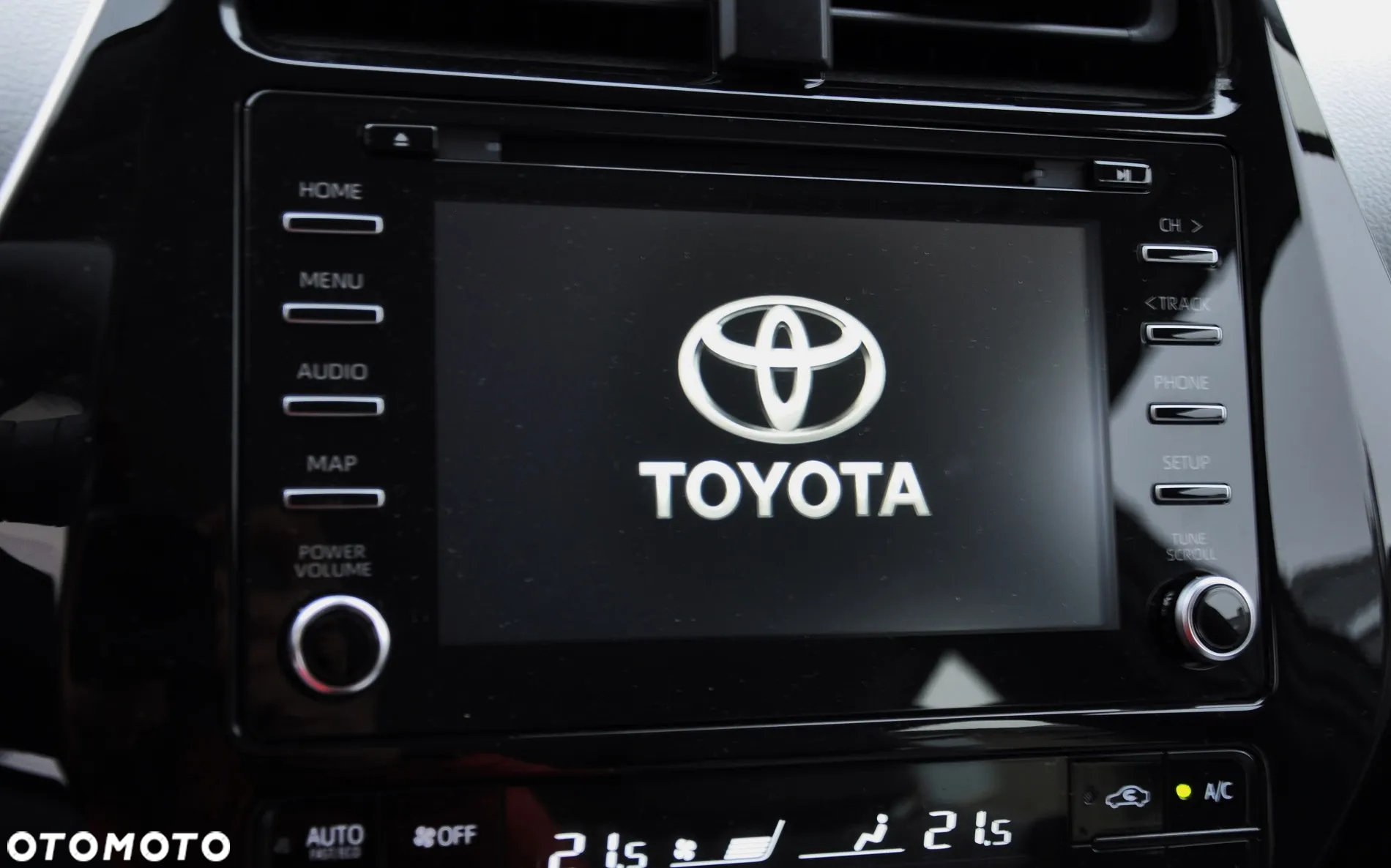 Toyota Prius 1.8 Hybrid Comfort - 17