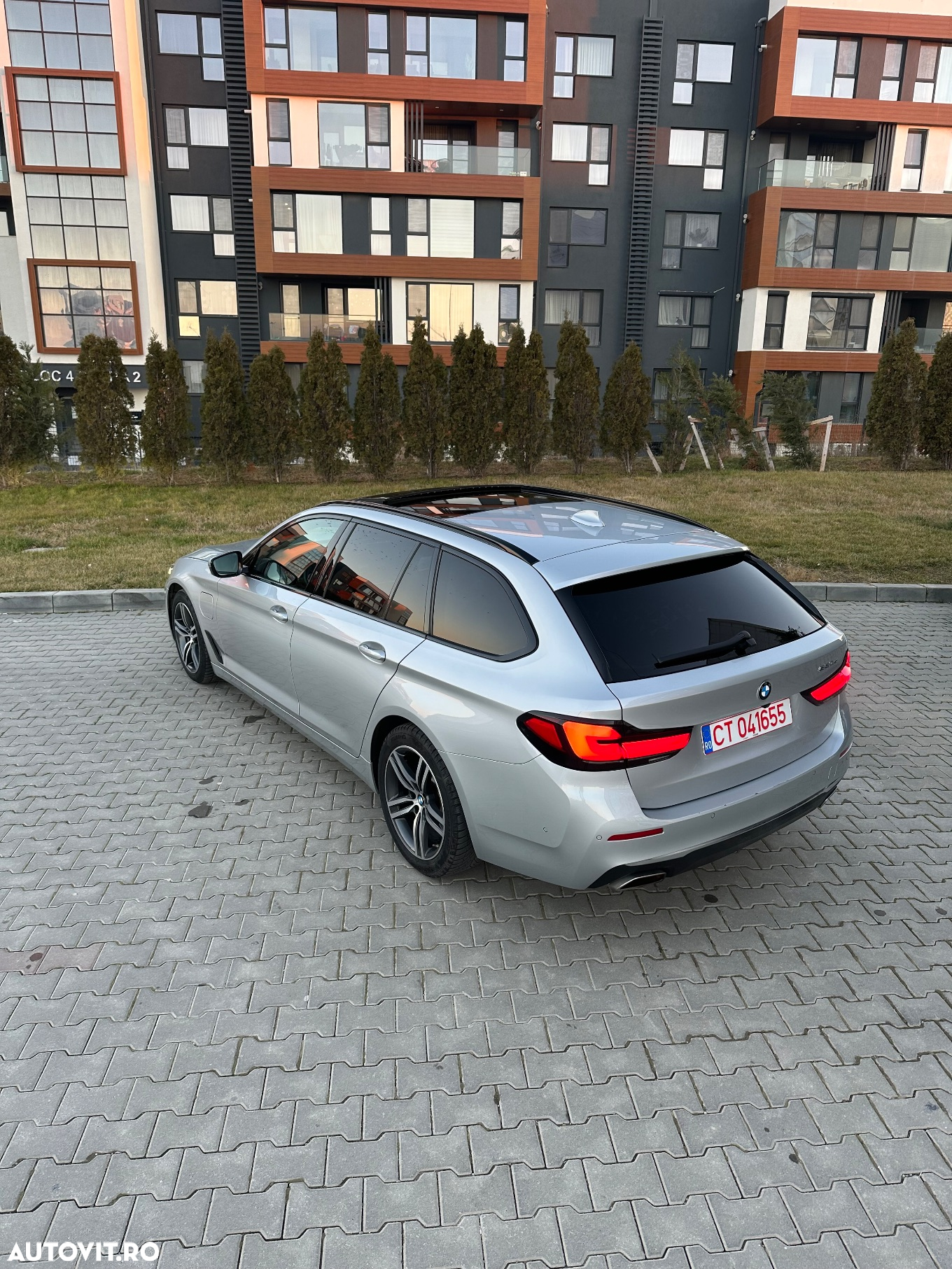 BMW Seria 5 530e Touring Aut. Luxury Line - 12