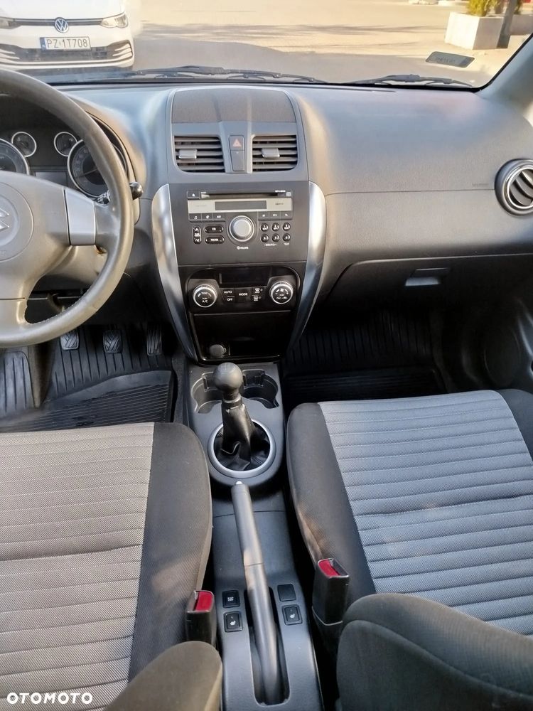 Suzuki SX4 1.6 Comfort - 15